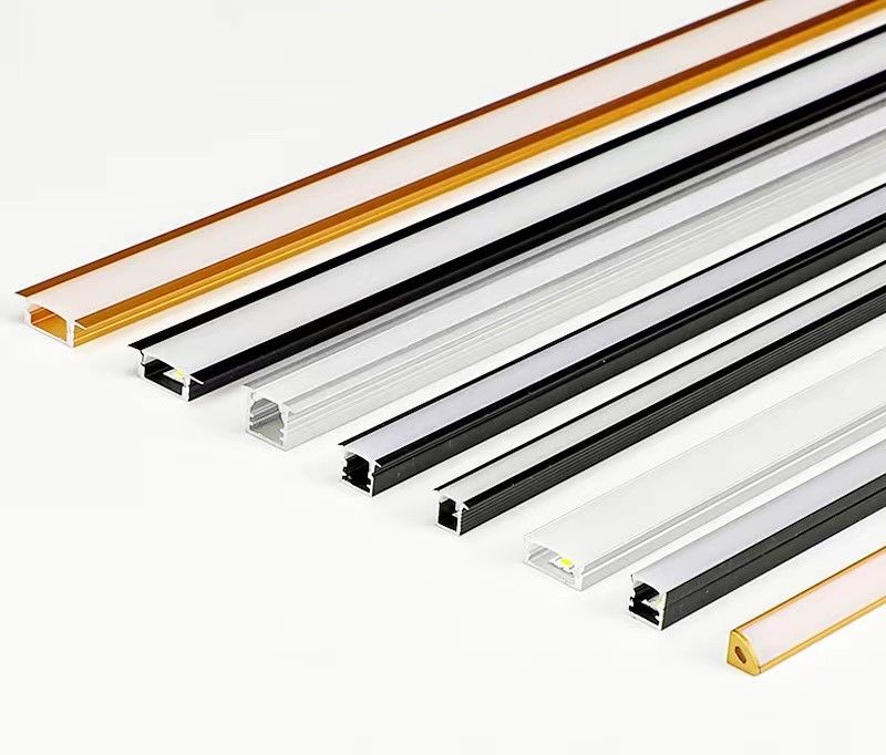 Aluminiumprofil-lineare helle klare milchige Abdeckungs-Endstöpsel-Clip CER RoHS LED unter Kabinett-Regal
