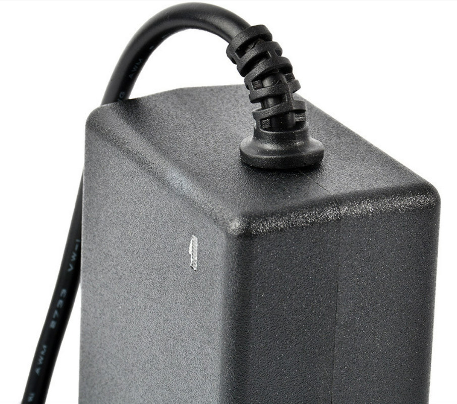 Modul-Stromversorgung 12V LED 5A LED DC-Stromversorgungs-Schreibtisch-Schwarz-Stromversorgung für LED-Neonbeleuchtung